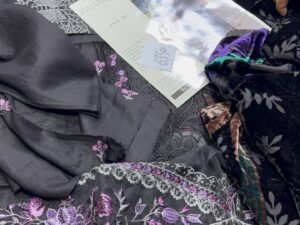 Parishay Panache Embroidered Palachi Velvet Shal 3PC Winter PR-025