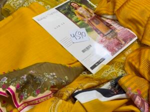 Parishay Rang e Sarma Embroidered Khaddar Fabric 3PC Winter PR-201