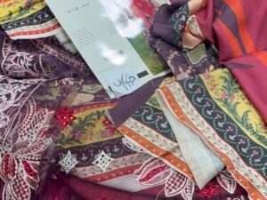 Parishay Rang e Sarma Embroidered Khaddar Fabric 3PC Winter PR-208